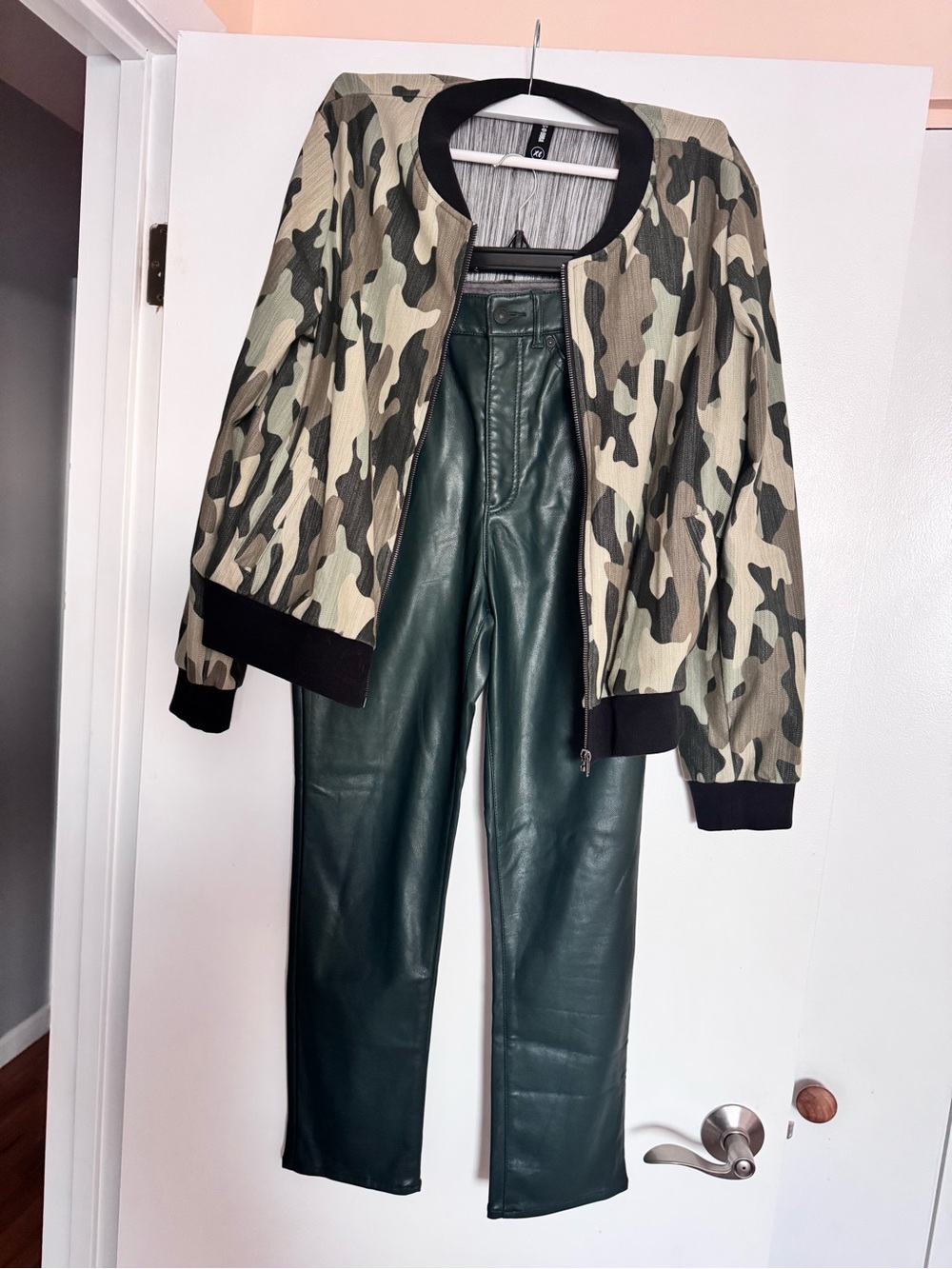 Express Forest Green Vegan Leather Straight-Leg Pants. 4 - Picture 5 of 7